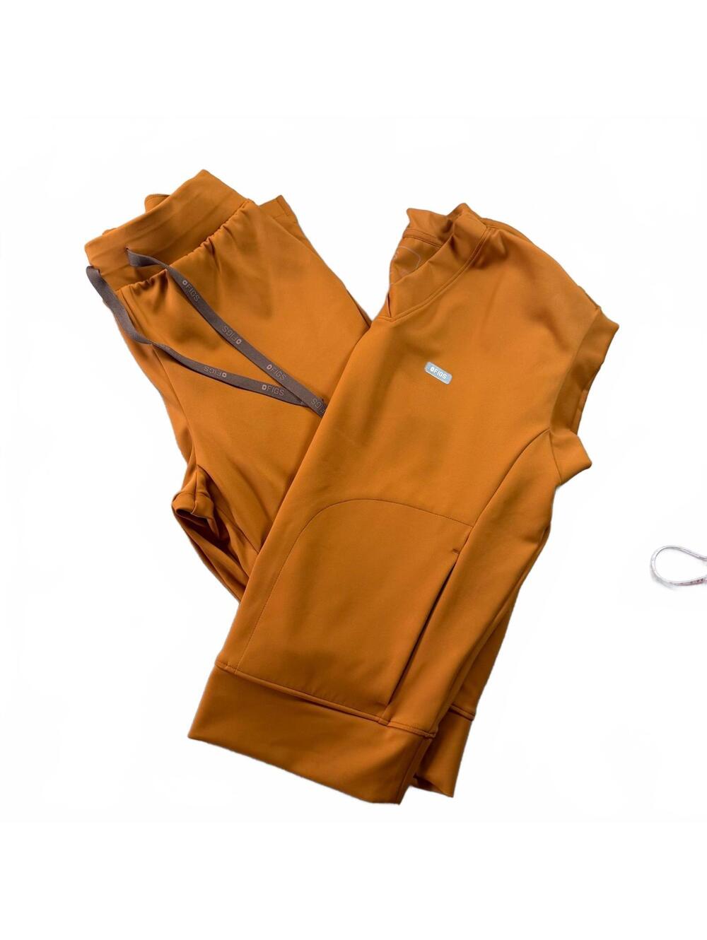 FIGS FORMx Scrub Set Small Alder Mira V-Neck Top & Tena Tapered Scrub Pants Tall